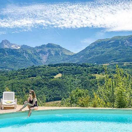 Camping Le Champ Long Campsite 4*